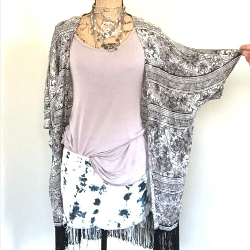California Gypsy fringed kimono Boho Style in EUC